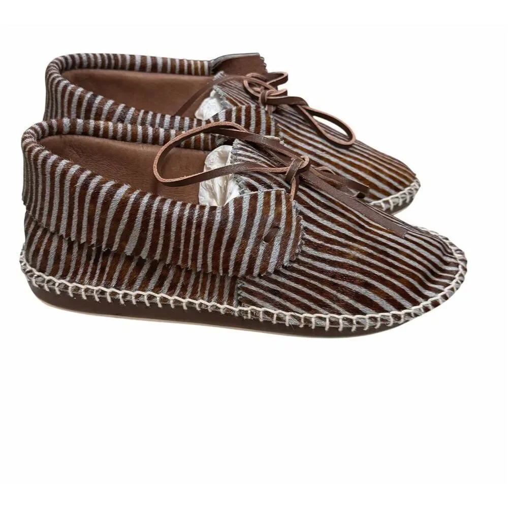 THE GREAT CANYON MOCCASIN in Stripe NWB Size 7